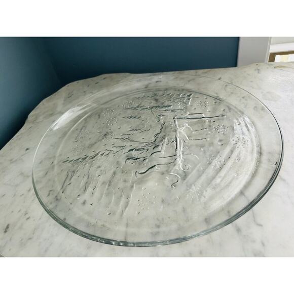 Vintage Arcoroc 13” Platter France Clear ‘Through The Woods’ Winter Sleigh Scene - Picture 7 of 9